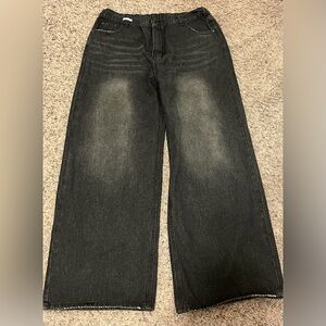 Women's Wide Leg Black Jeans (viral on TikTok)